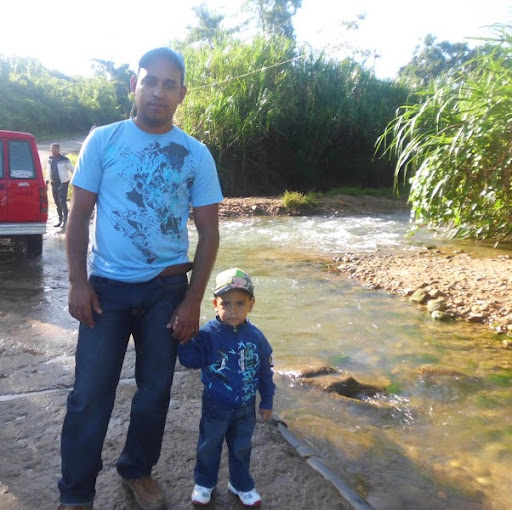 Robert Velasquez Photo 12