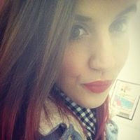 Elizabeth Mckenna Photo 30