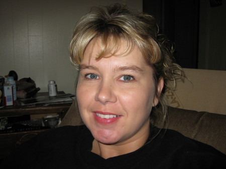 Kelly Cooper Photo 45