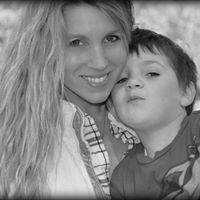 Julie Peace Photo 11