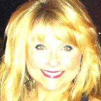 Christine Tharp Photo 14