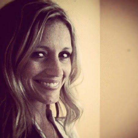 Julie Finch Photo 15