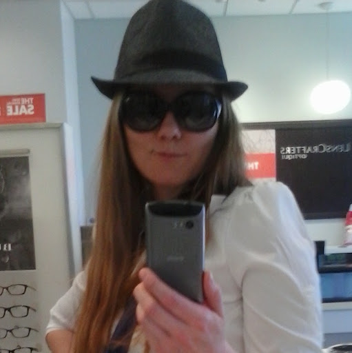 Christine Carver Photo 33