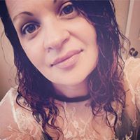 Michelle Redmond Photo 29