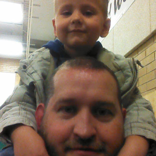 Jason Hanks Photo 10