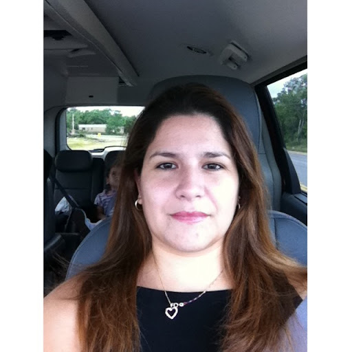 Cynthia Vela Photo 27