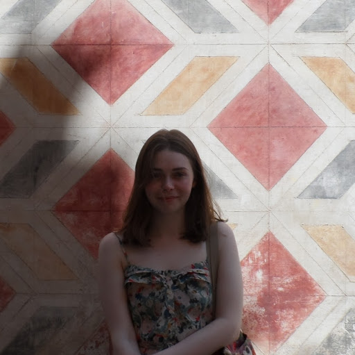 Sarah Larkin Photo 25