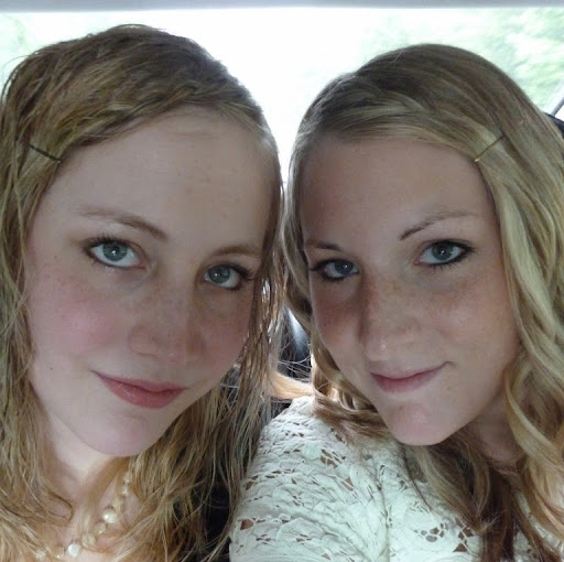 Caitlin Snyder Photo 12