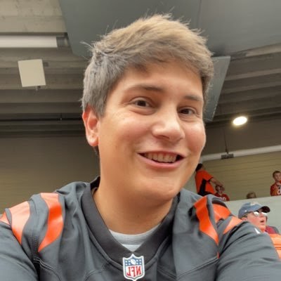 Alex Bustamante Photo 25