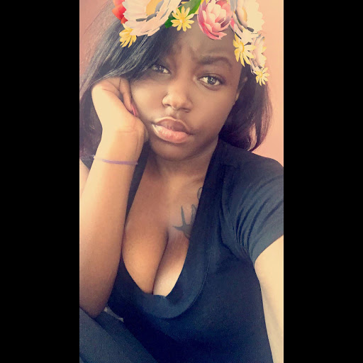 Lindsay Gilbert Photo 33