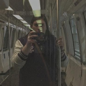 Sarah Irvin Photo 29