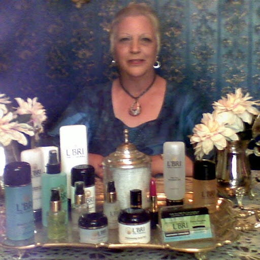 Diana Vaughan Photo 8