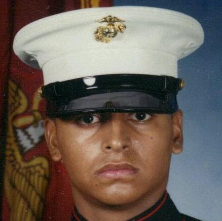 Robert Rios Photo 14