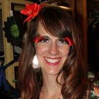 Julia Davison Photo 17