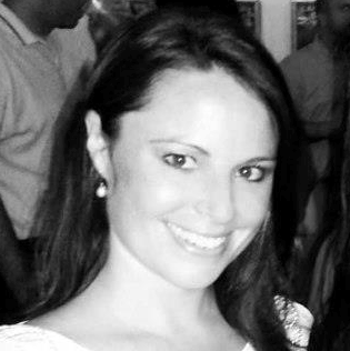 Jennifer Lux Photo 15
