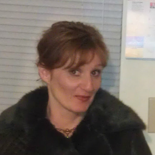 Sandra Lyons Photo 23