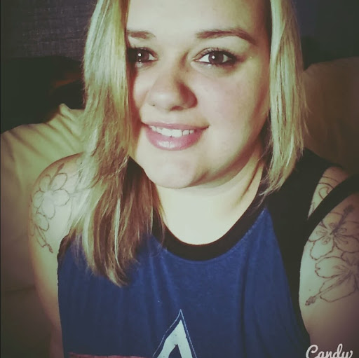 Megan Molina Photo 7