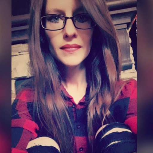 Amber Harvey Photo 18