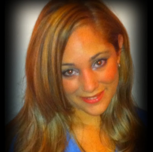 Melissa Castro Photo 9