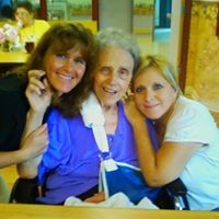 Suzanne Hart Photo 18