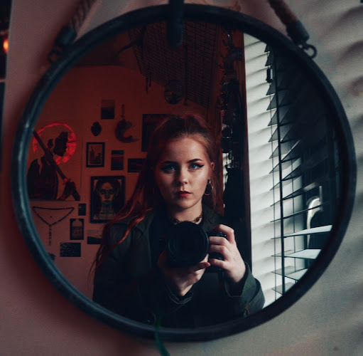 Martha Lyons Photo 29