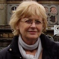 Sandra Staples Photo 28