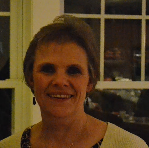Debra Thompson Photo 25
