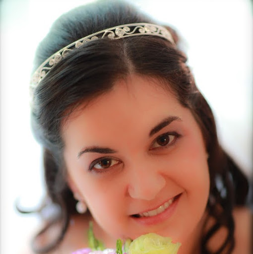 Laurie Welch Photo 22