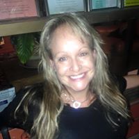 Laurie Perkins Photo 18