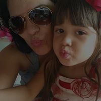 Deborah Duarte Photo 11