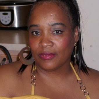 Cynthia Holmes Photo 22