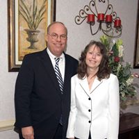 Elizabeth Carnes Photo 34