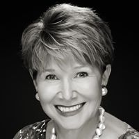 Claudia Regan Photo 2