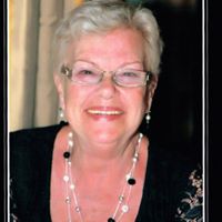 Sandy Cartwright Photo 14