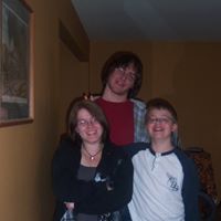 Julie Gunderson Photo 15