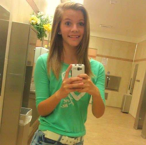 Eleanor Wright Photo 13