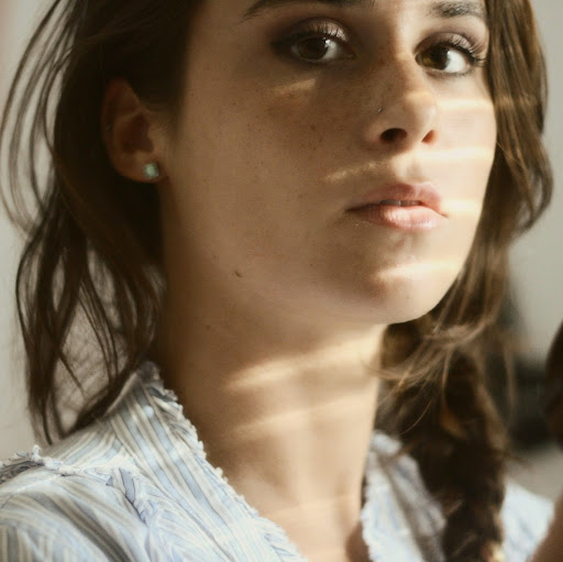 Julie Vogel Photo 19