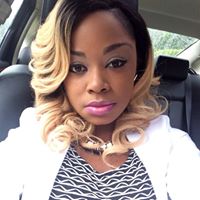 Katherine Thompson Photo 32