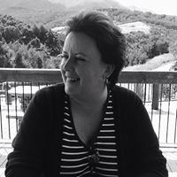 Kim Walters Photo 37