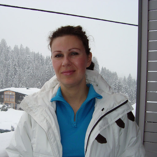 Sandra Bond Photo 17