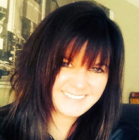 Ashley Lenz Photo 28