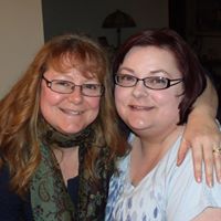 Amy Lippert Photo 10