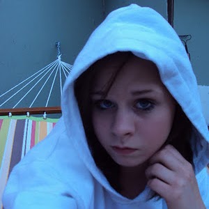 Caroline Green Photo 30