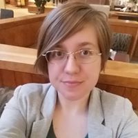 Julia Welker Photo 13