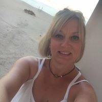 Alison Walton Photo 17