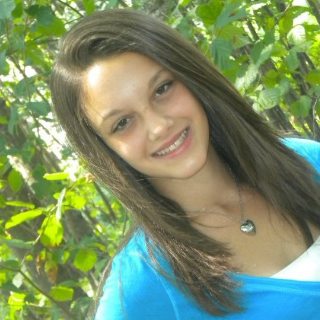 Meredith Duffy Photo 12