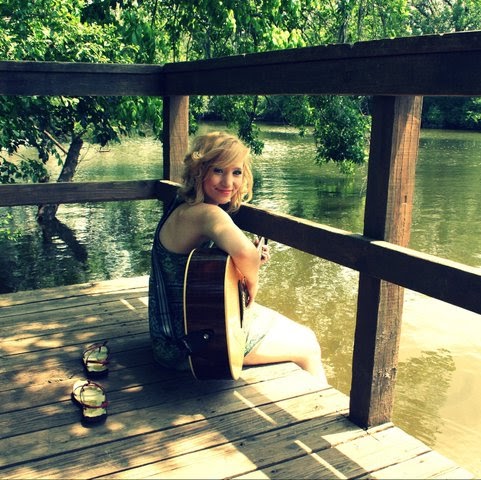 Kristen Hess Photo 13