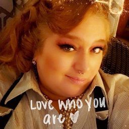 Jennifer Sharpe Photo 38