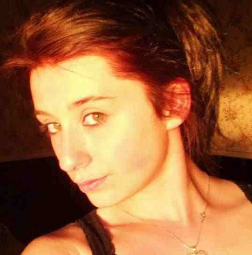 Maxine Oliver Photo 4