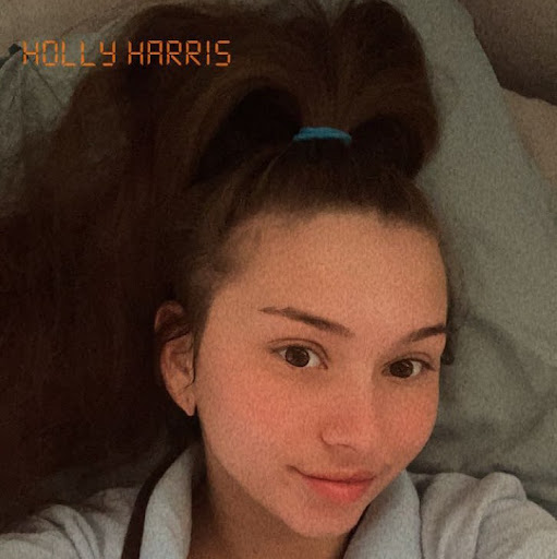 Holly Harris Photo 5